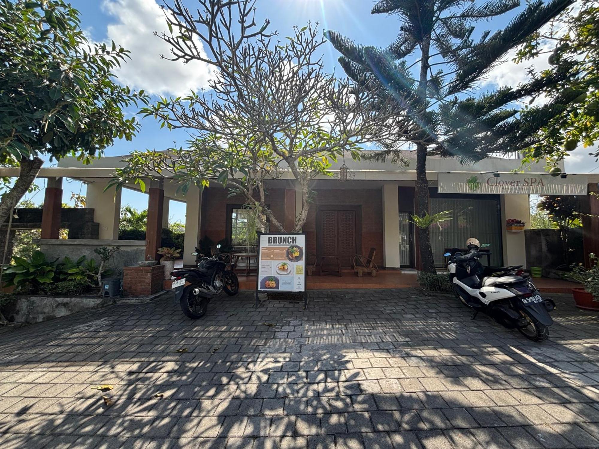 Clover Bali Jimbaran Екстериор снимка